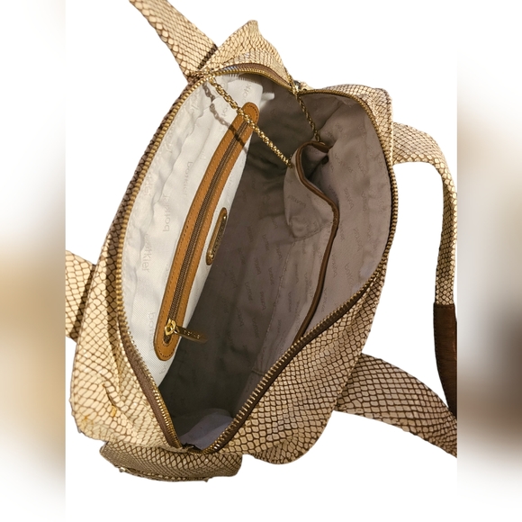 Boktier Beige Leather Scale Shoulder Bag